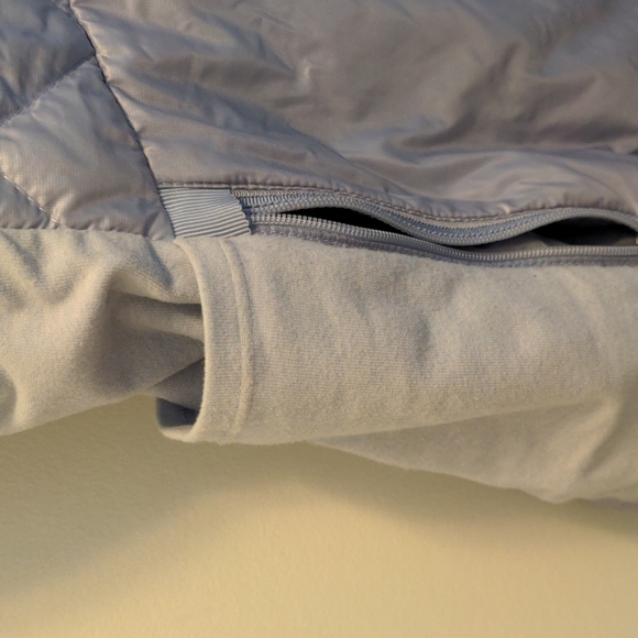 Lululemon Size 6 Light Purple Goose Down Zip Front Vest - Picture 5 of 11